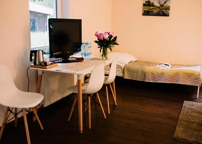 Gosciniec Nad Wkra Homestay Bledowo (Nowy Dwor Mazowiecki)